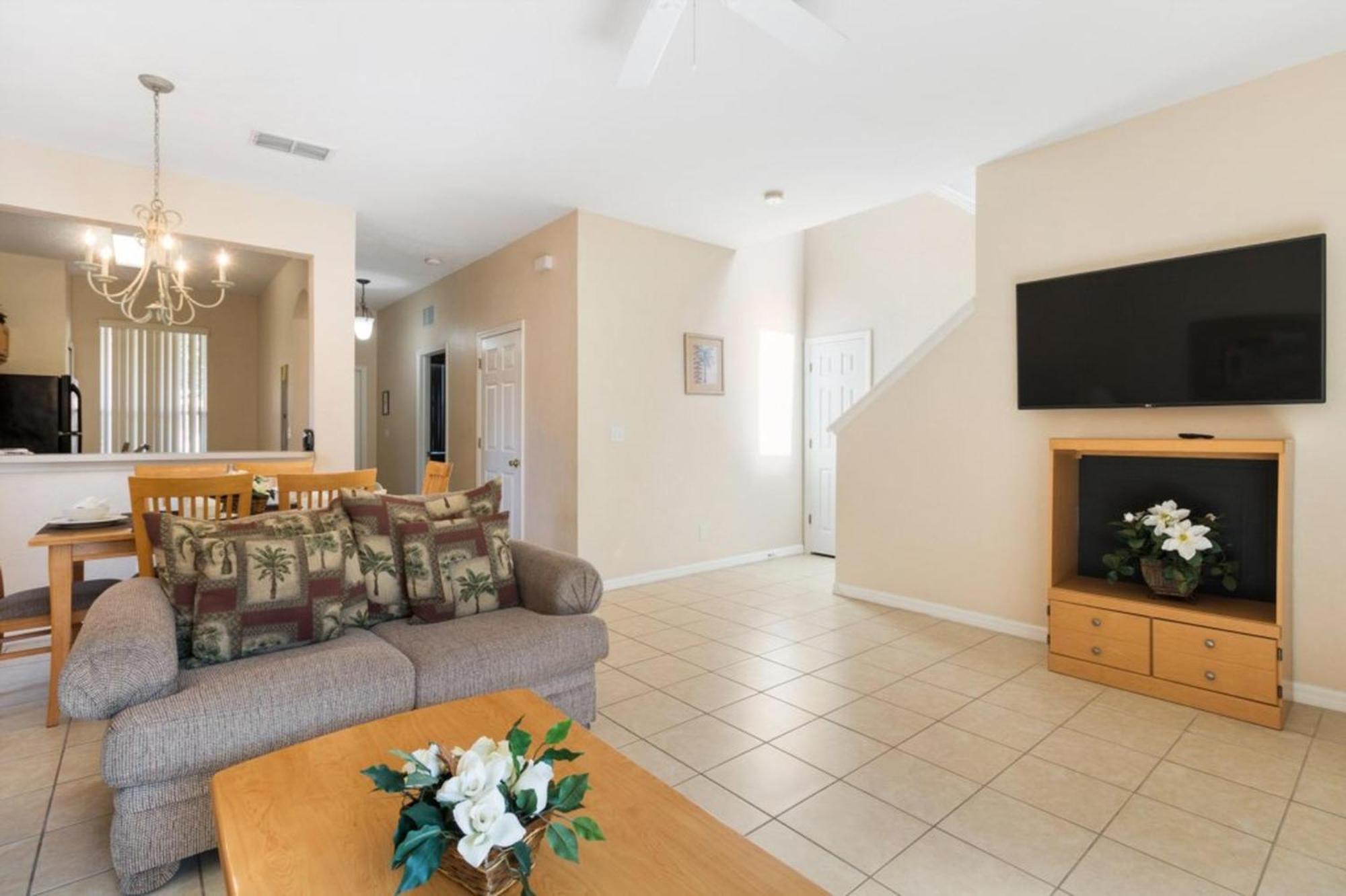 Apartment Spacious Regal Oaks Retreat - Steps To The Pool Orlando
