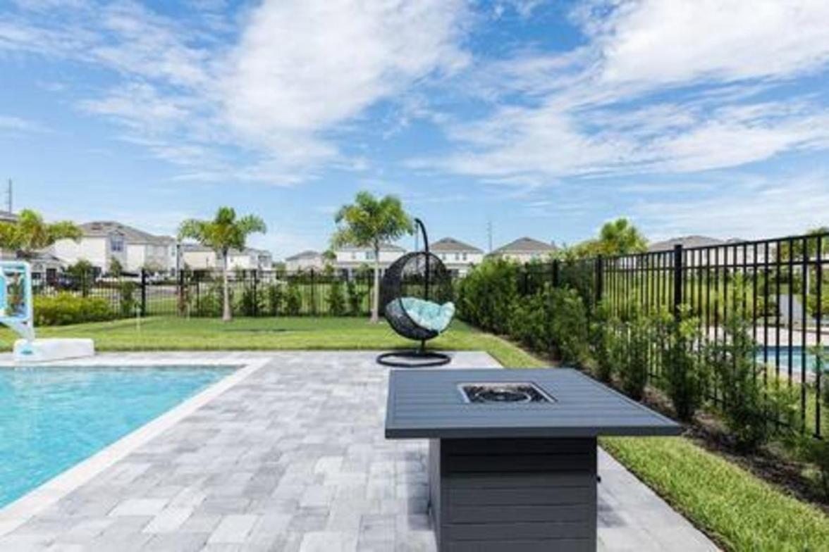 Holiday home Luxury Retreat 8bd - Close To