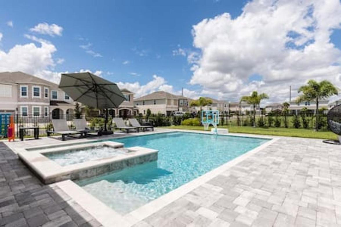 Luxury Retreat 8bd - Close To Holiday home *
