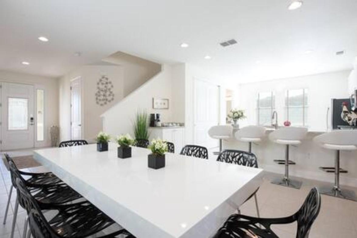 Contemporary Vacationhome *