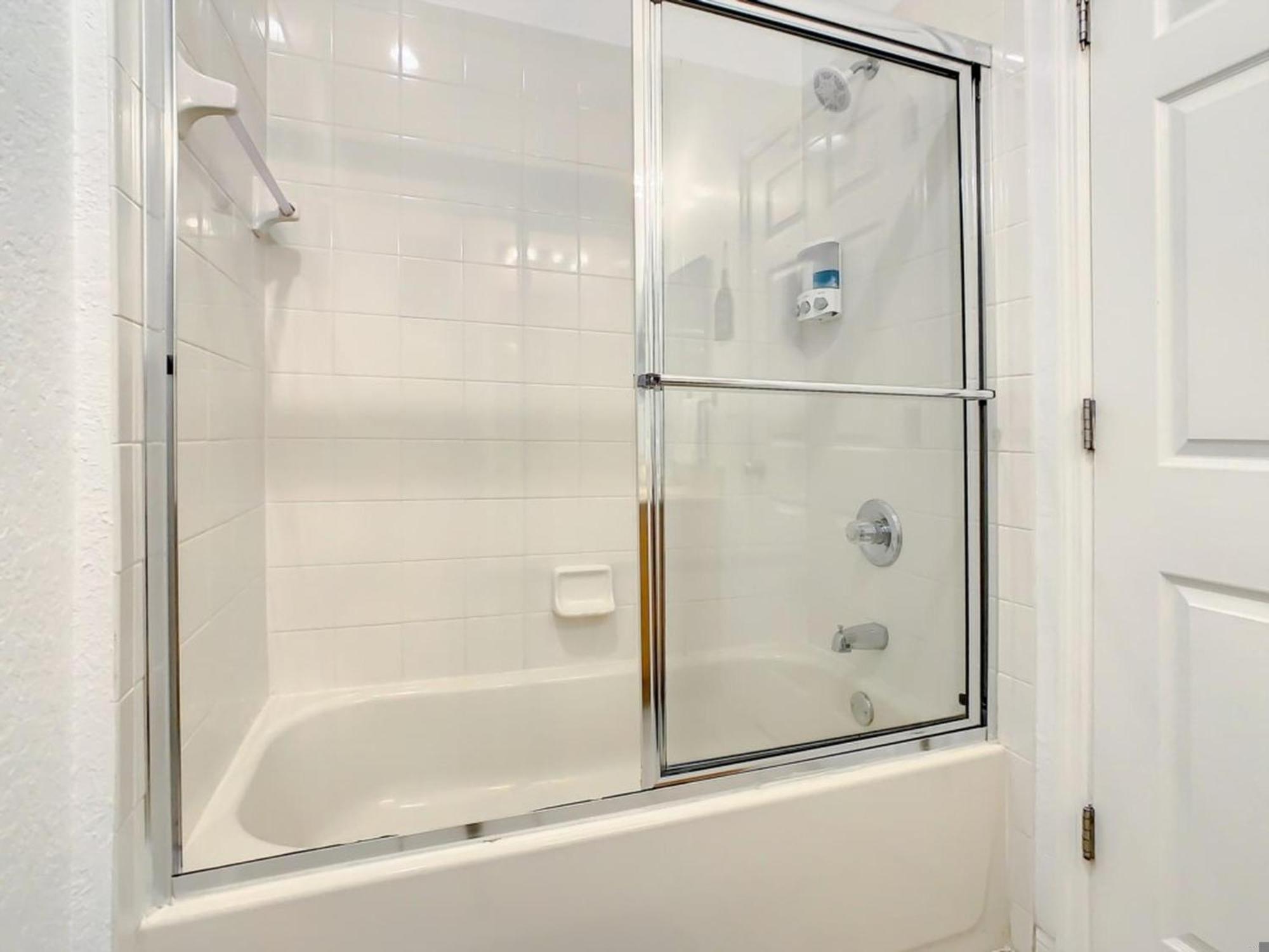 Luxury Townhome Near W/ Amenities *