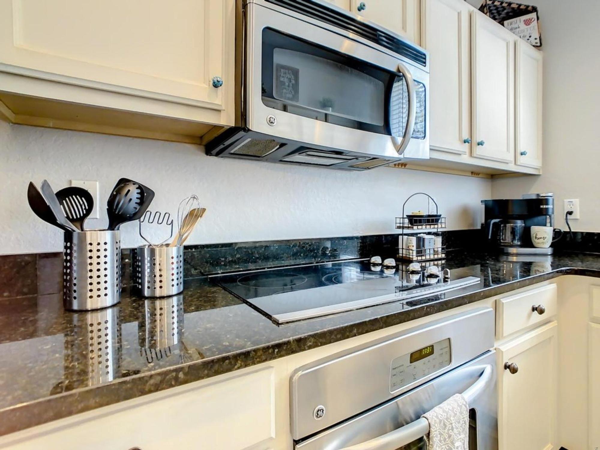 Luxury Townhome Near W/ Amenities Orlando
