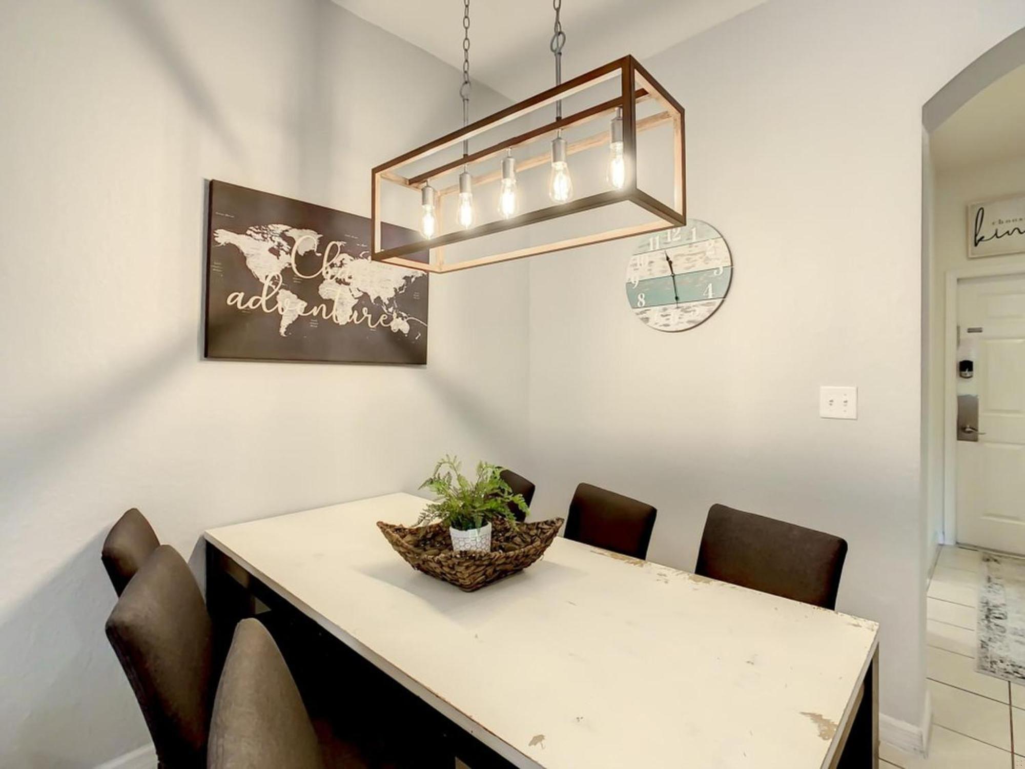 Luxury Townhome Near W/ Amenities Orlando
