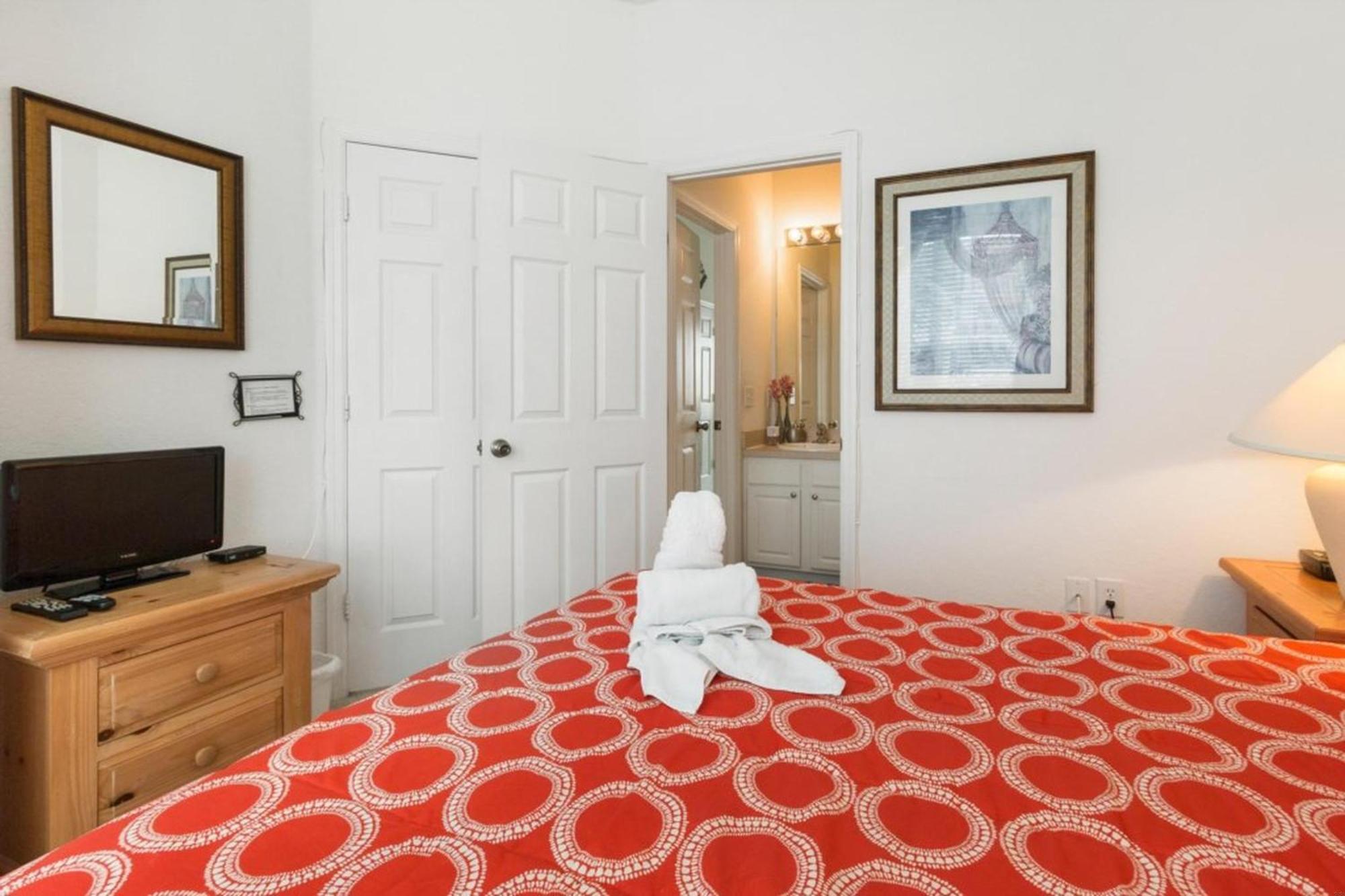 Windsor Hills Getaway: 3br, Pool, Near Apartment Orlando