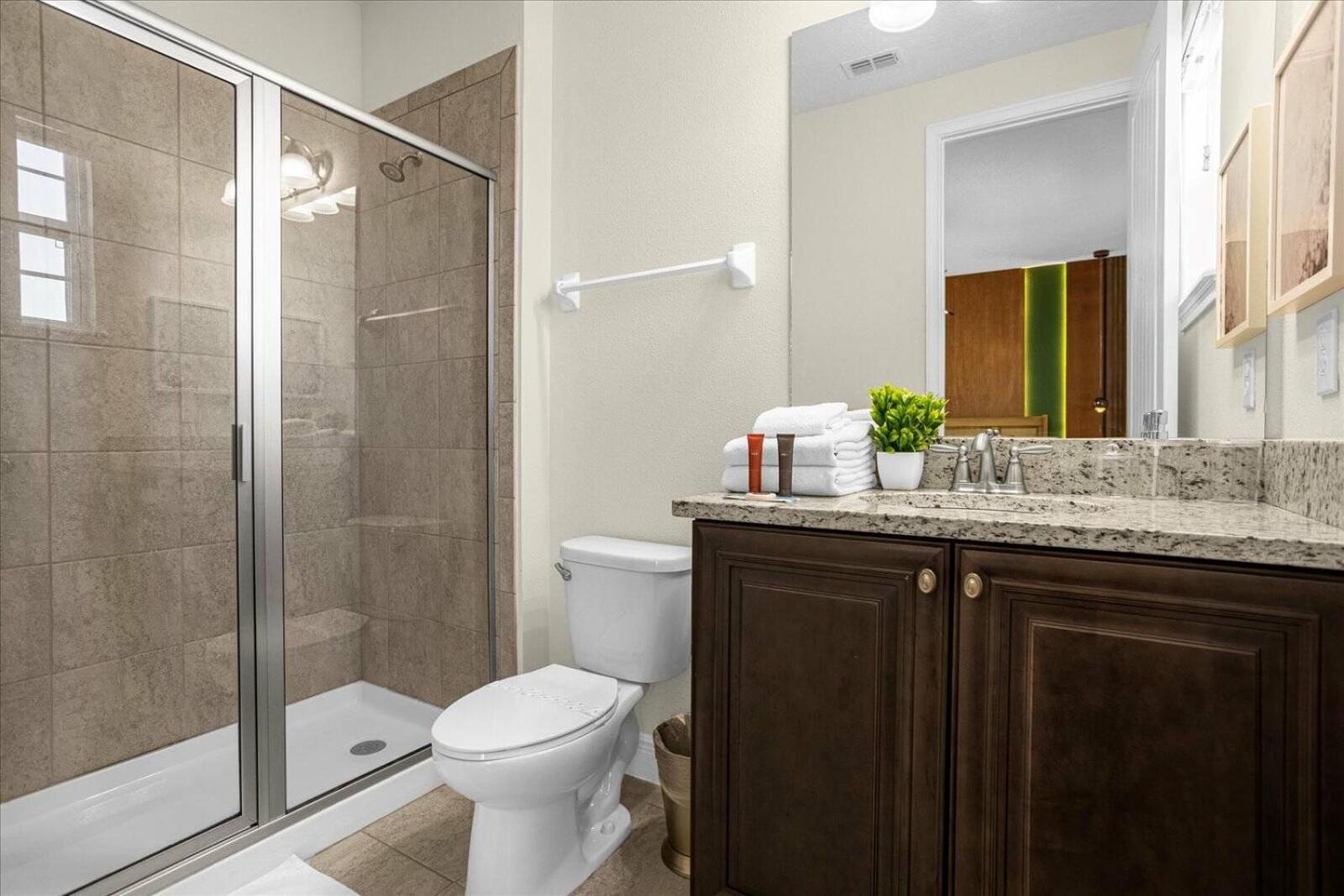 Awsome 8 Bd 6.5 Ba Sleeps 20 Encore Holiday home Orlando