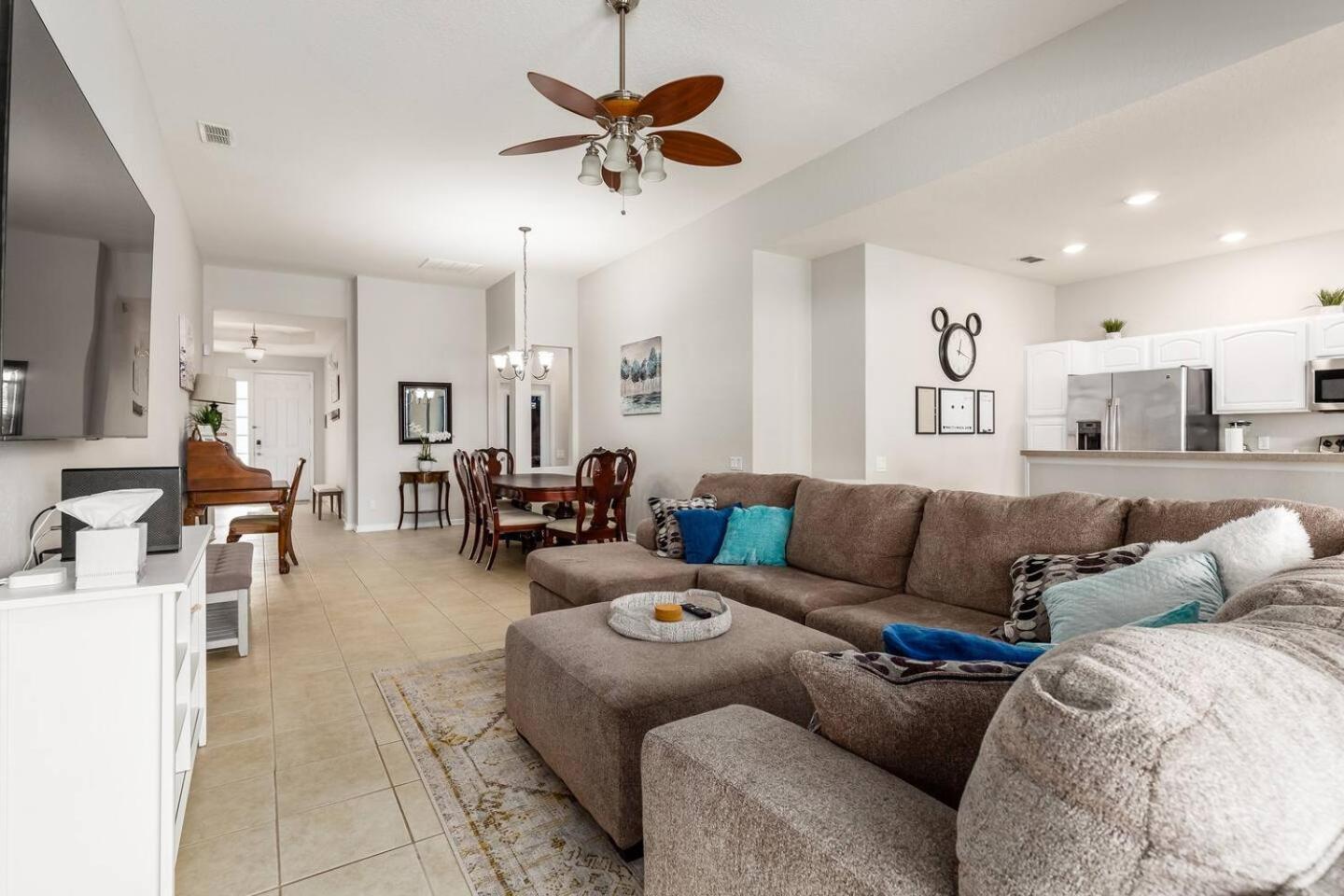 7782 Basnett Circle 4bed