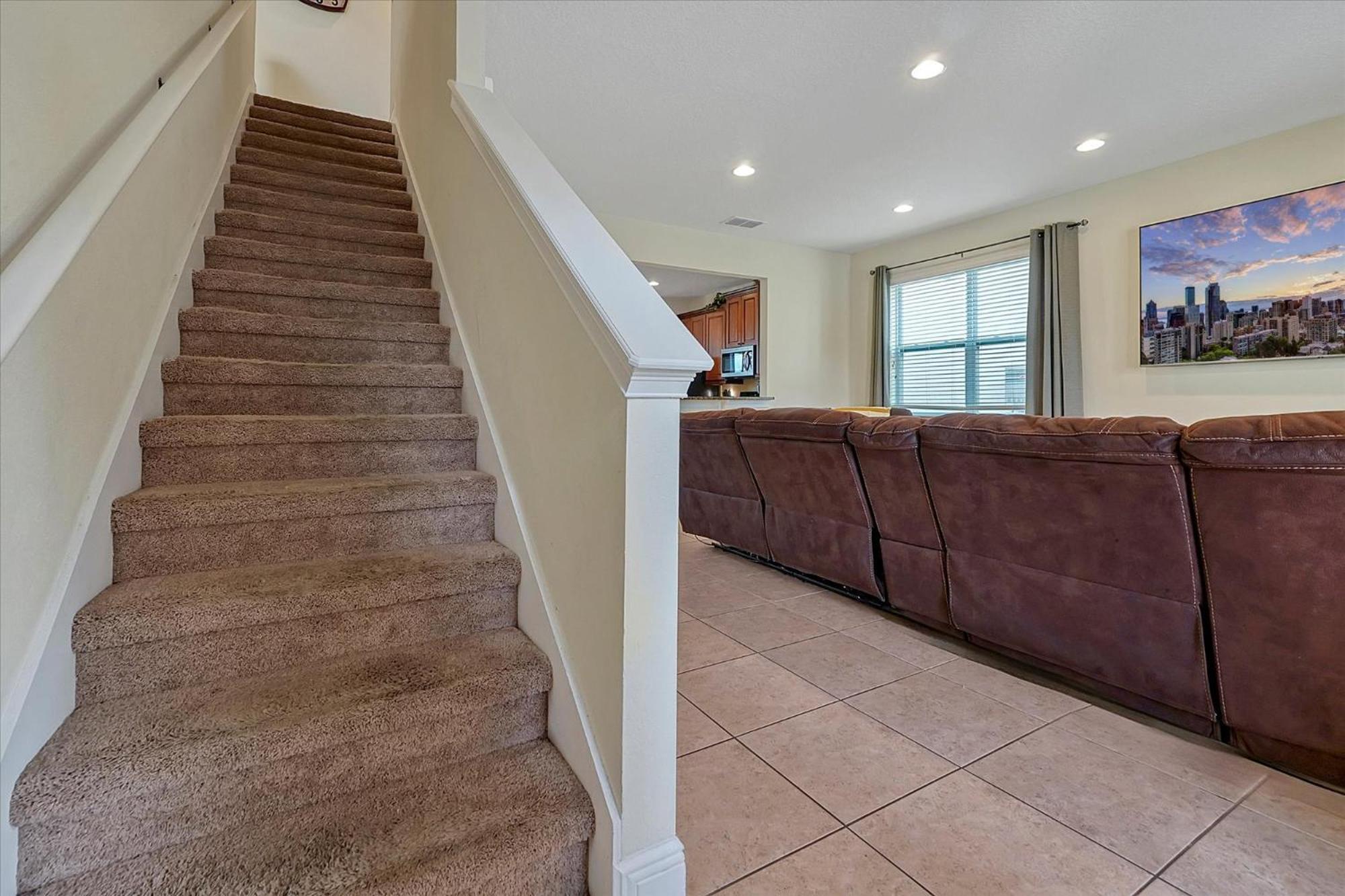 261 Lasso Drive 6bed