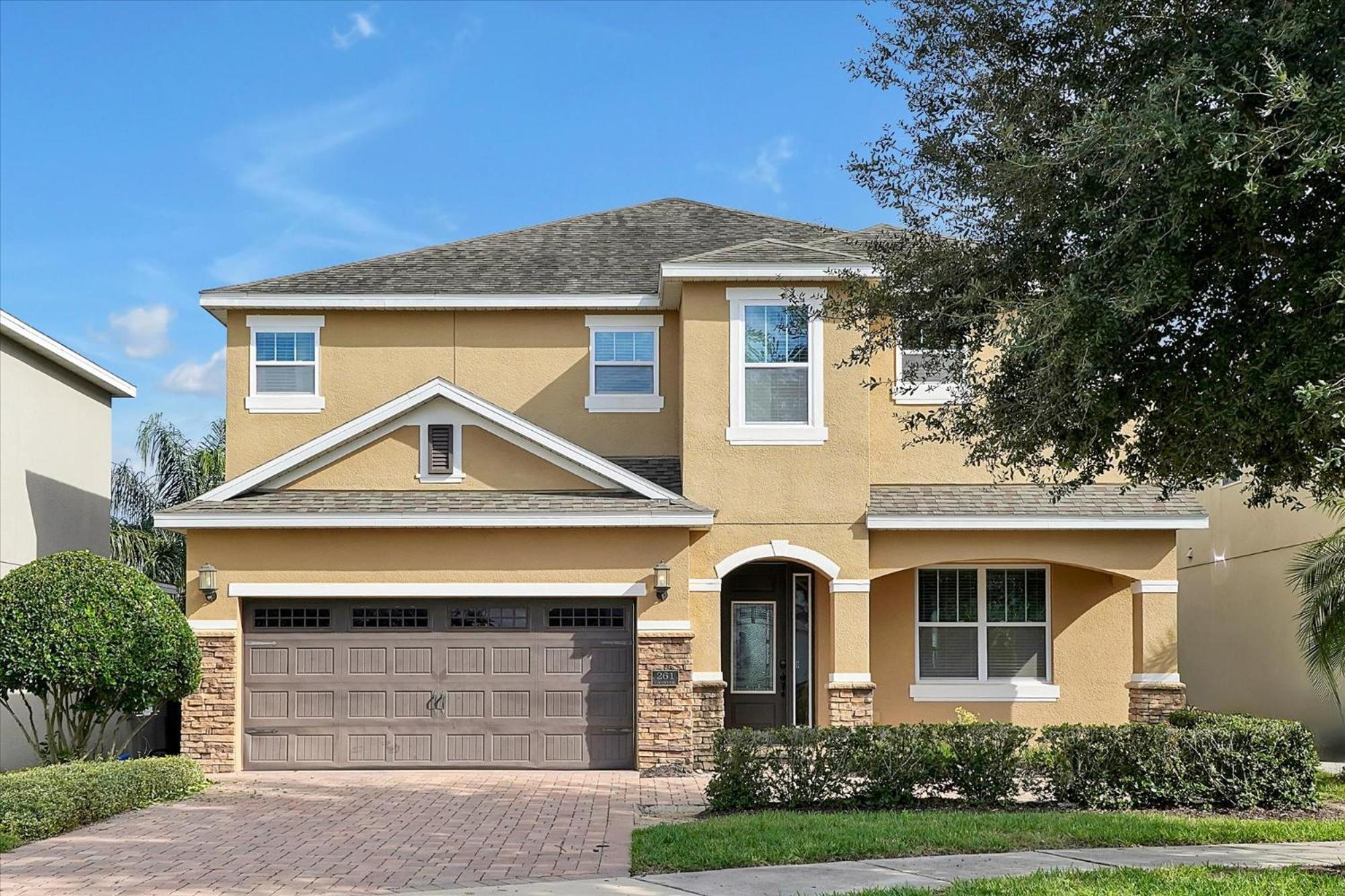 261 Lasso Drive 6bed