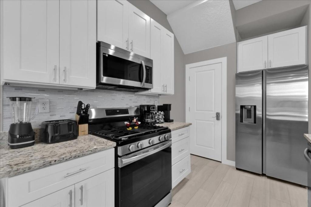 3 Bedrooms- 3 Bathrooms- Summerville 7518 Sc Holiday home