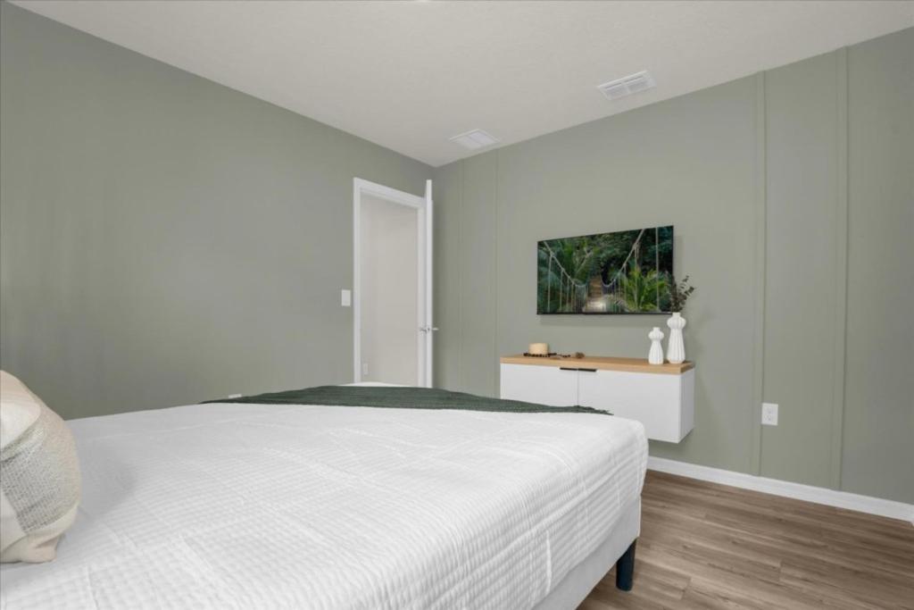 Holiday home 10 Bedrooms- 8 Bathrooms- Windsor Cay 16392 Sk