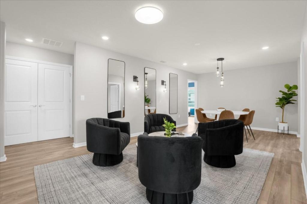 10 Bedrooms- 8 Bathrooms- Windsor Cay 16392 Sk * Orlando