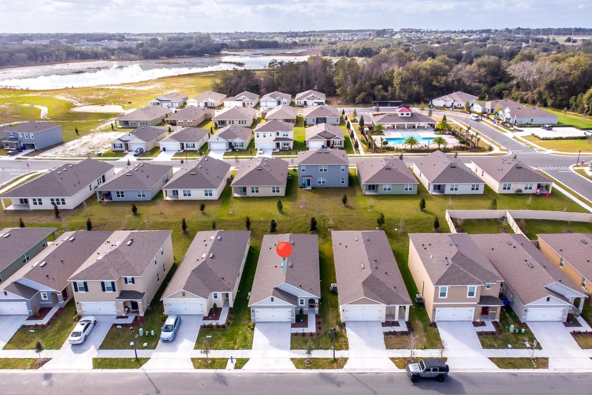 Entire House Close To Holiday home