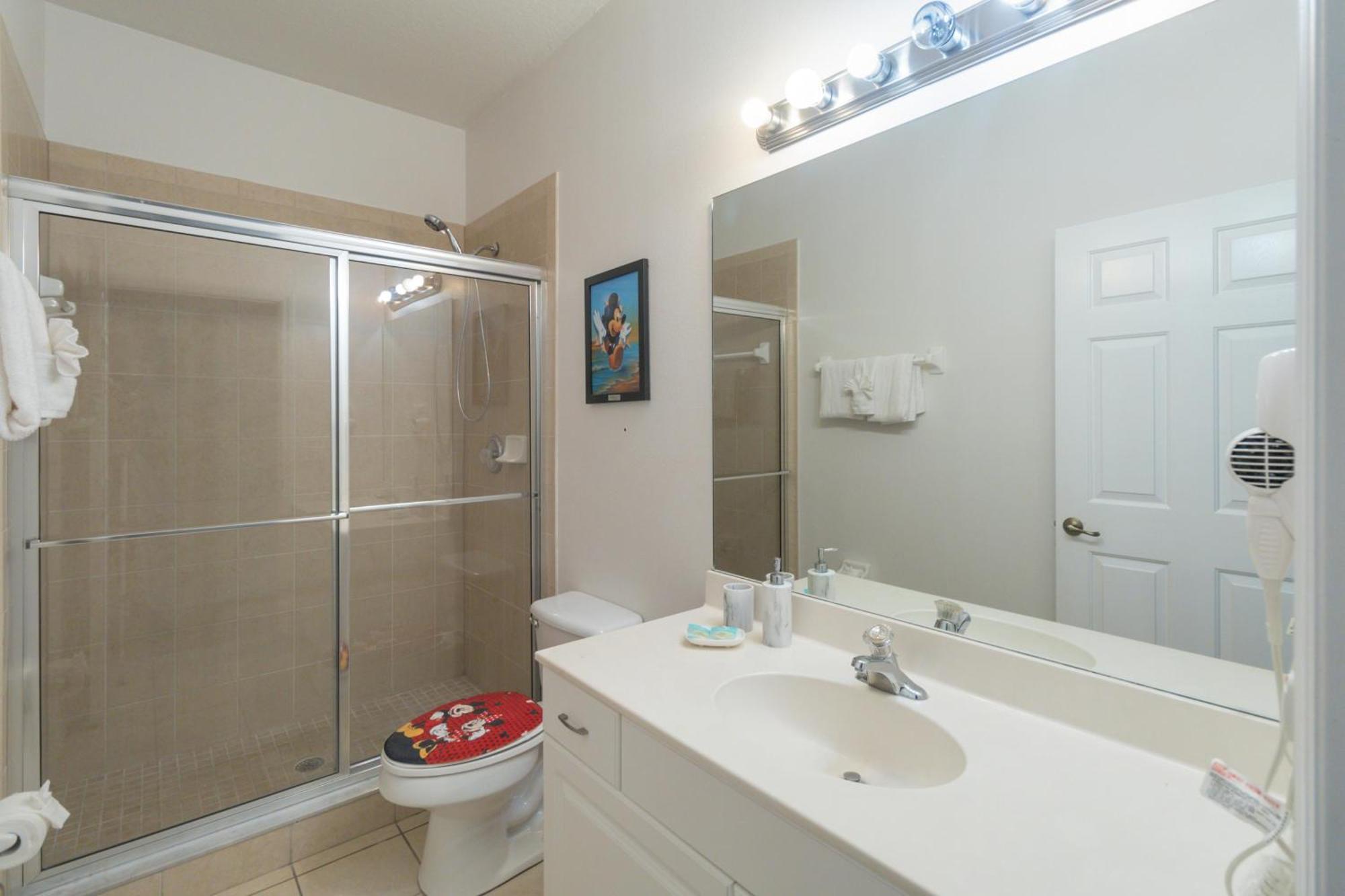 Huge Screened Patio That Overlooks Buck, Near Famous Attractions!! Apartment