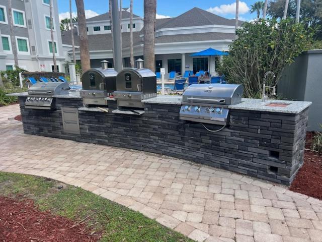 Shuttle King Bed Free Park Apartment