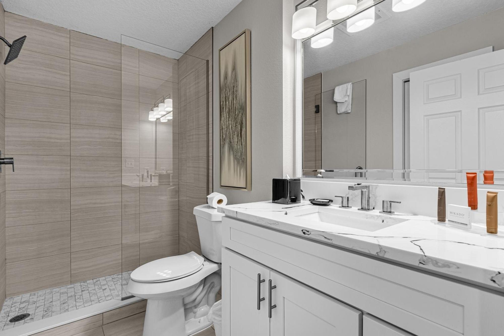 3 Bedroom Family Friendly At Worldquest Near 2734 *
