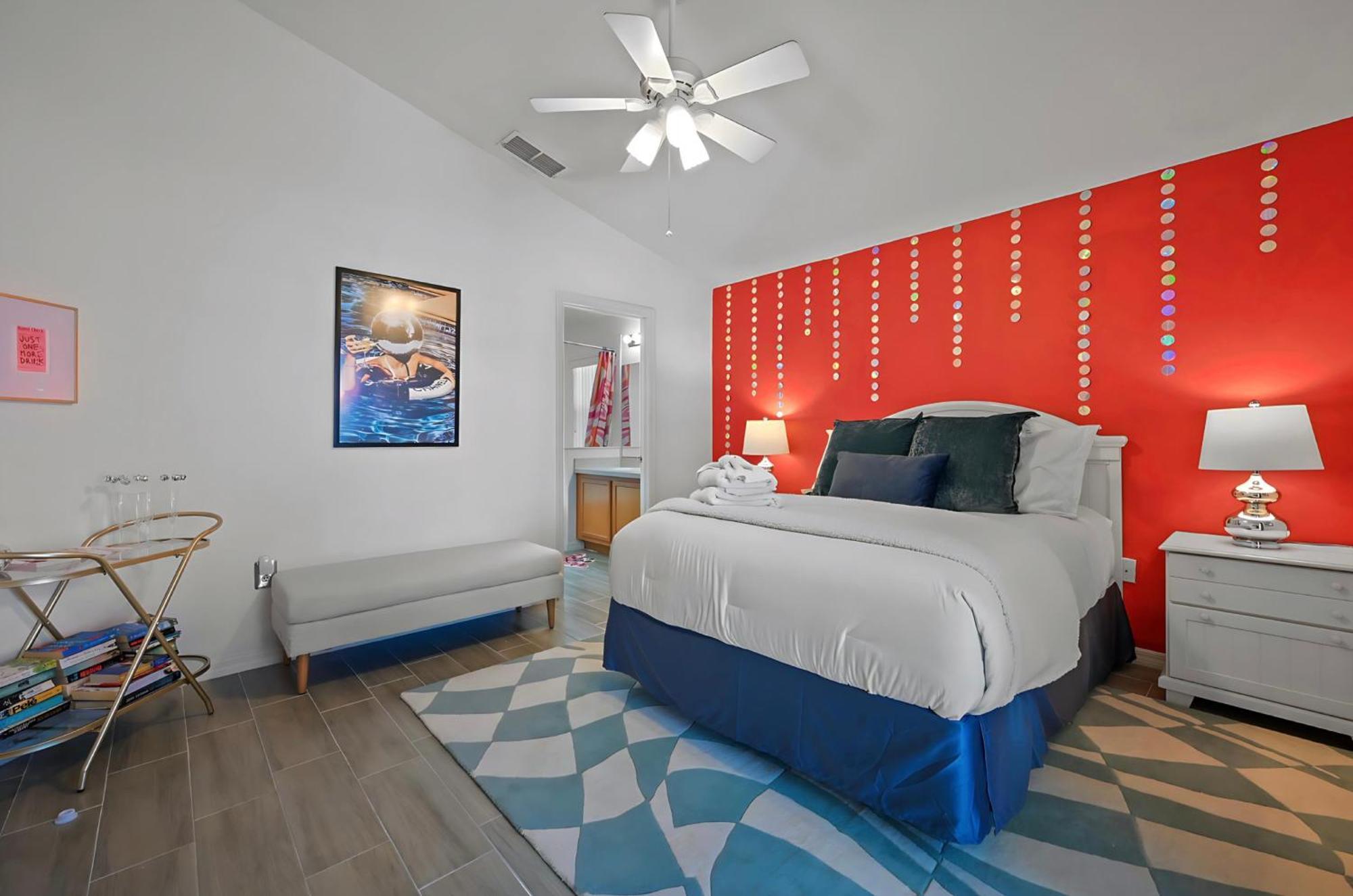 World Getaway: 4 Bedroom - Sunroof - Bbq Bliss Orlando