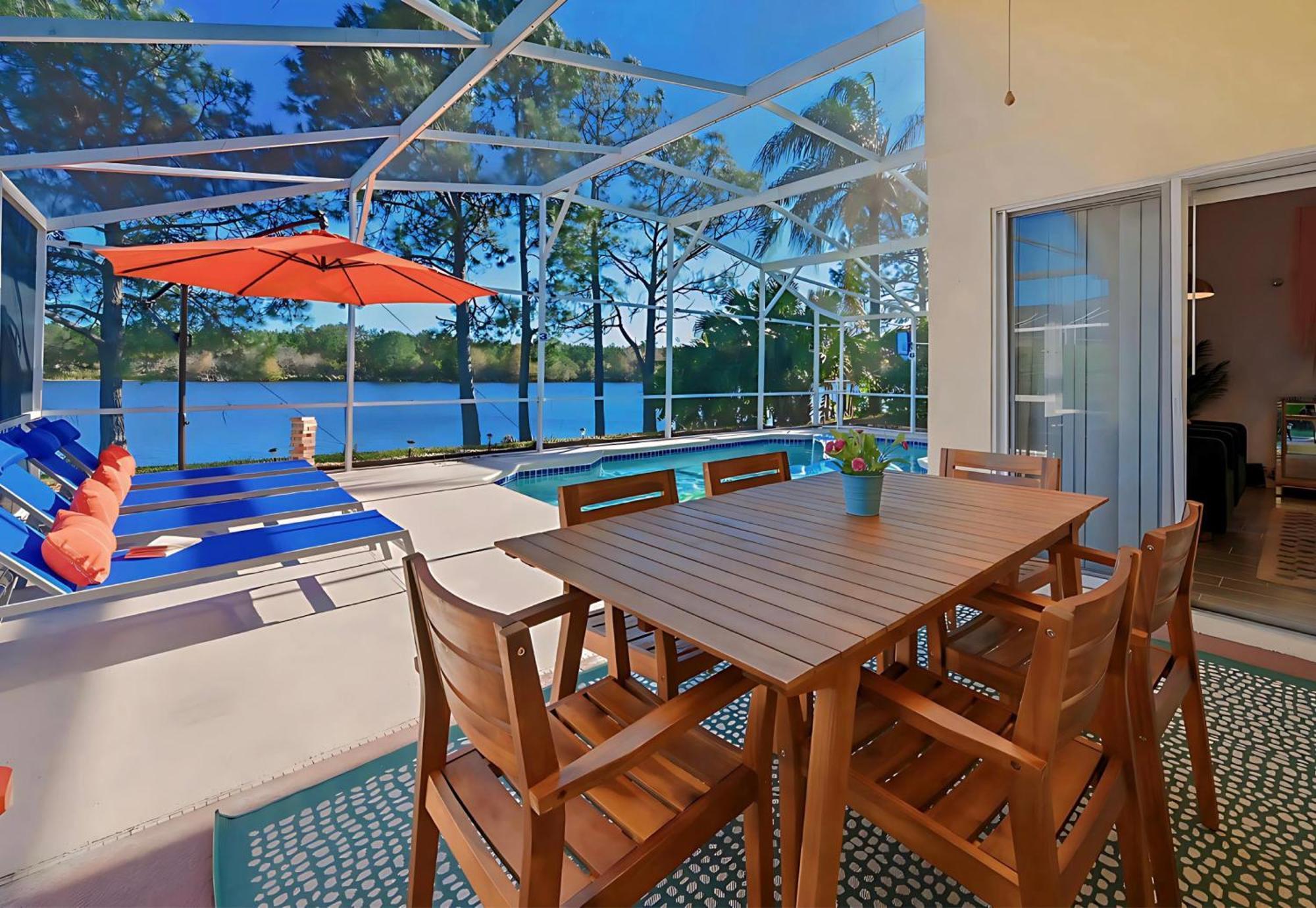 World Getaway: 4 Bedroom - Sunroof - Bbq Bliss * Orlando