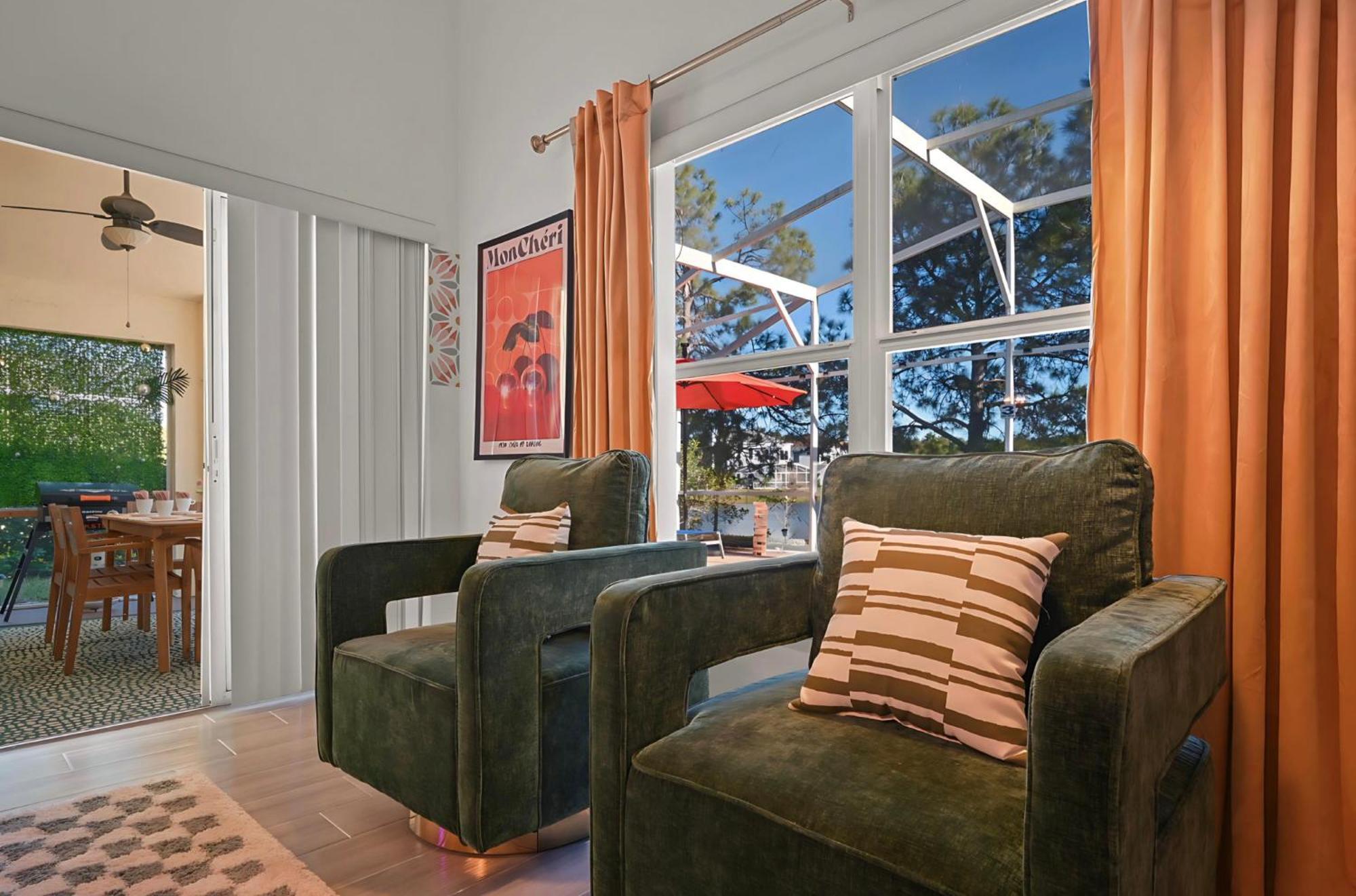 World Getaway: 4 Bedroom - Sunroof - Bbq Bliss *