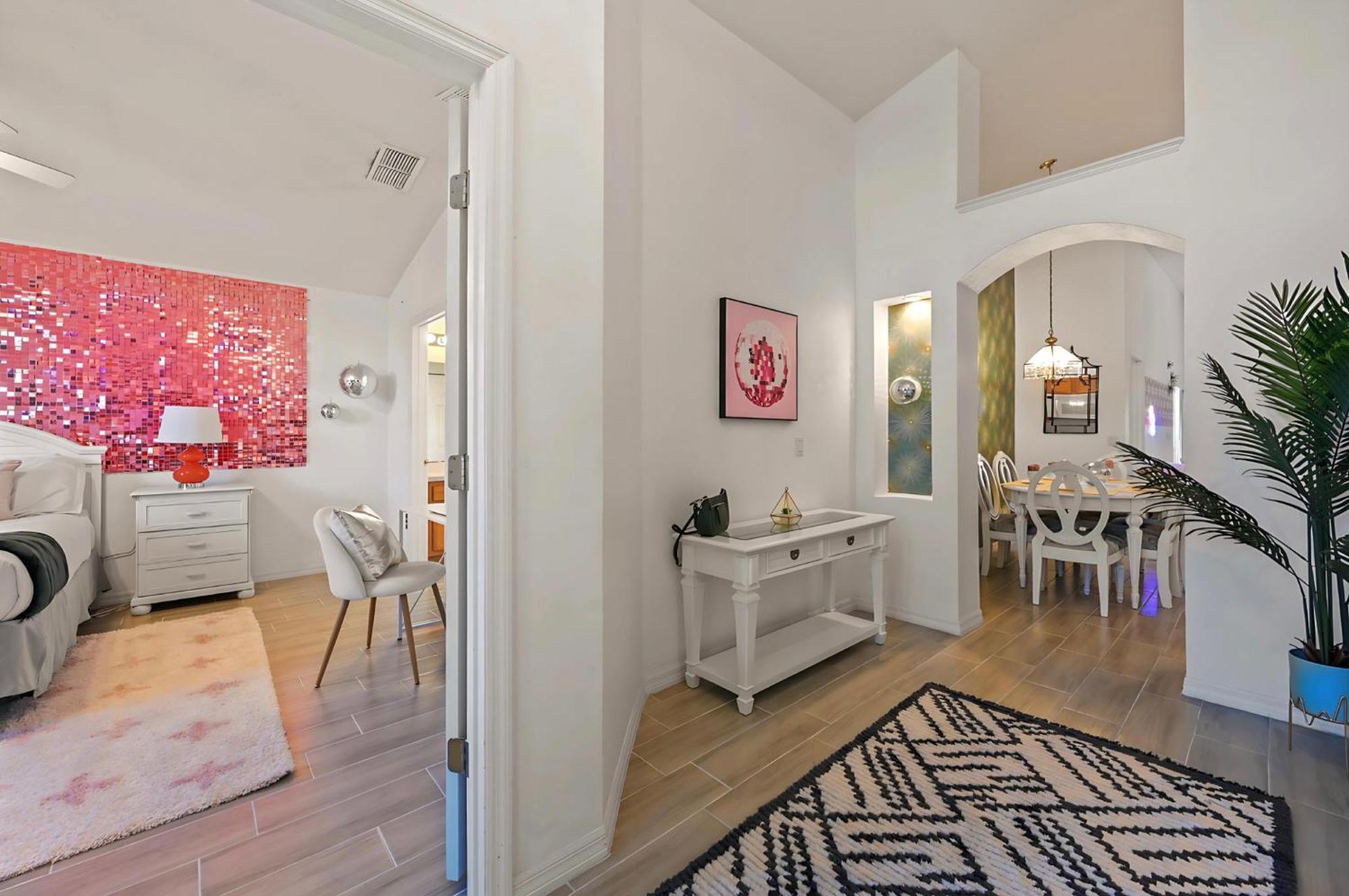 World Getaway: 4 Bedroom - Sunroof - Bbq Bliss Villa Orlando