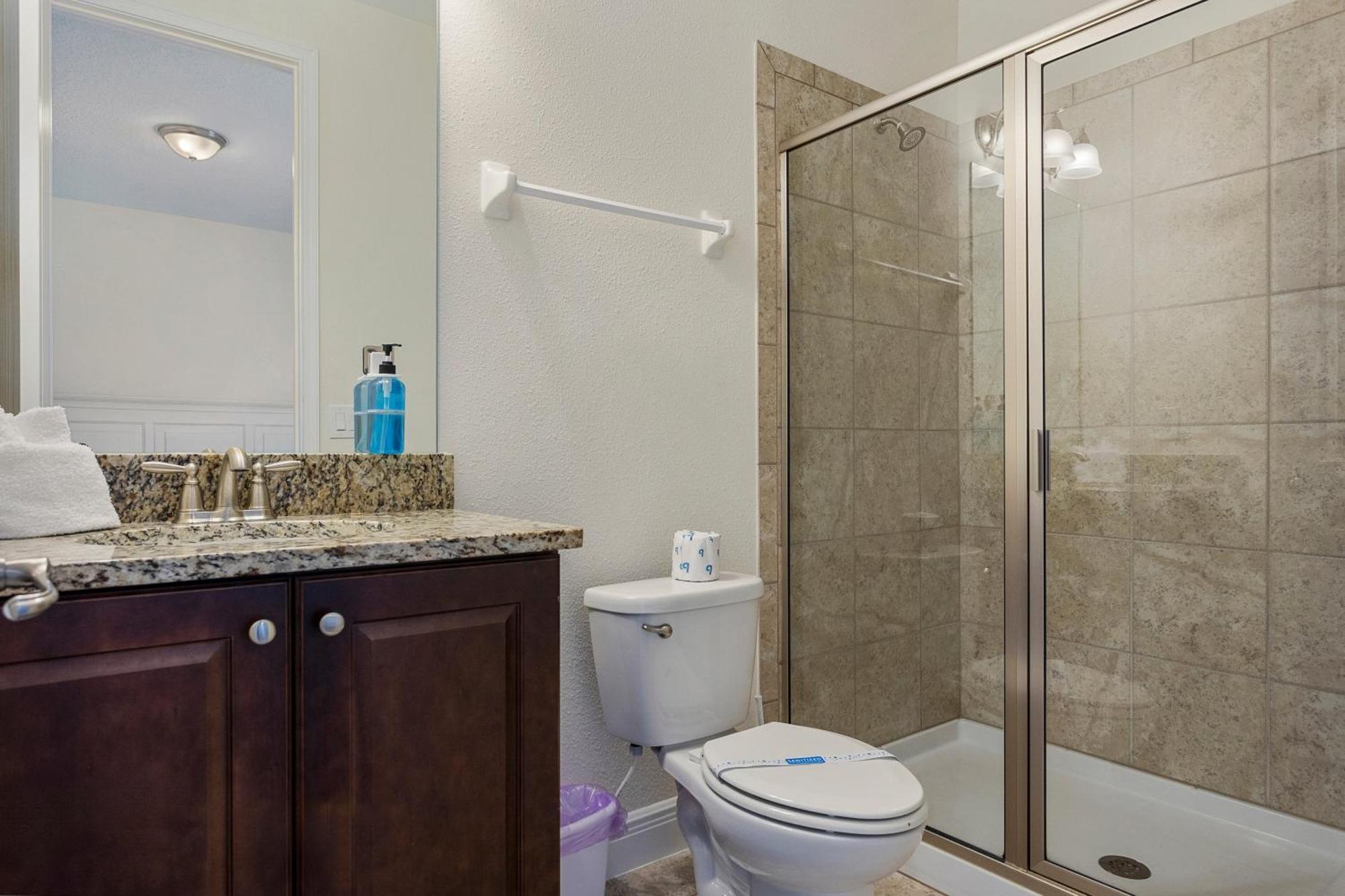 Holiday home 331-8-pc-perfectly Furnished With Games And Movie Orlando
