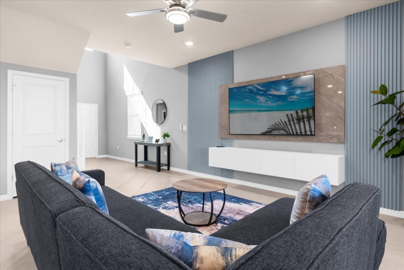 Luxury 5 Bedroom Family With Pool Theater And Arcade Near Holiday home
