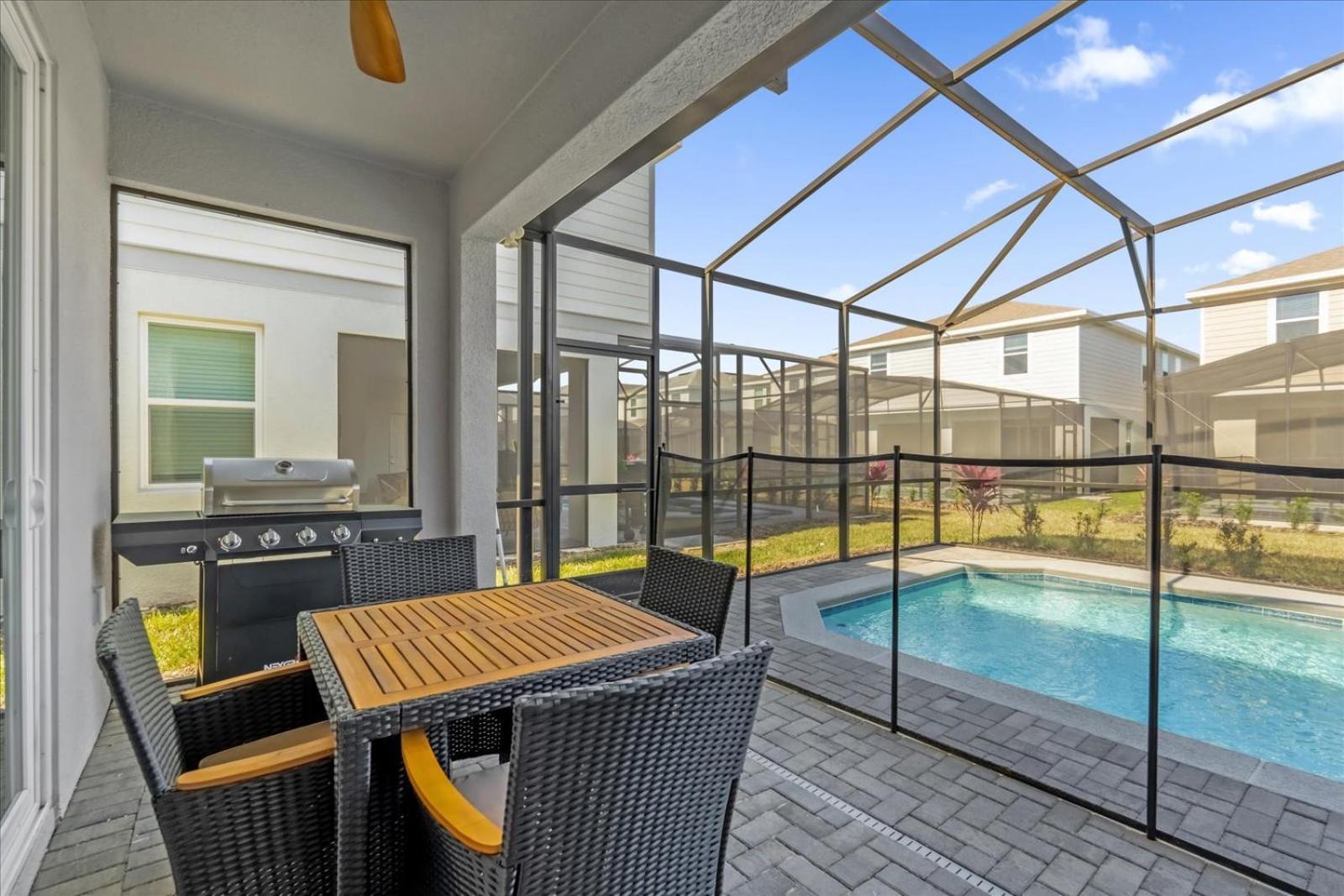 Luxury 5 Bedroom Family With Pool Theater And Arcade Near * Orlando