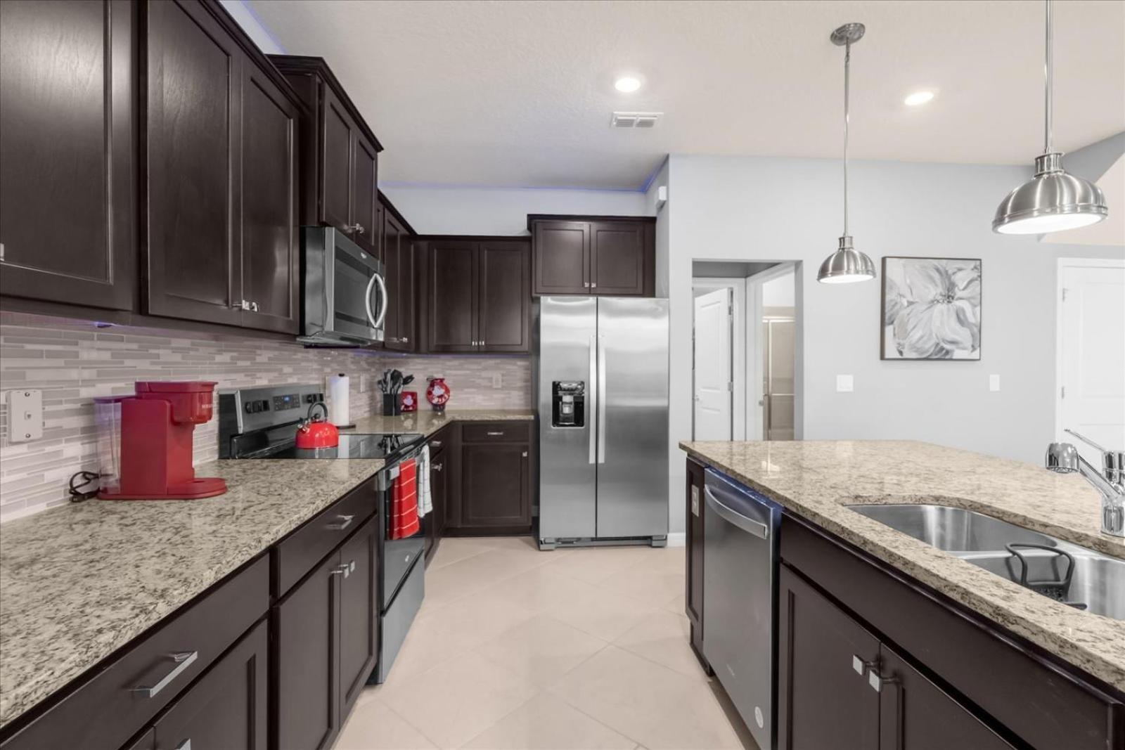 Luxury 5 Bedroom Family With Pool Theater And Arcade Near