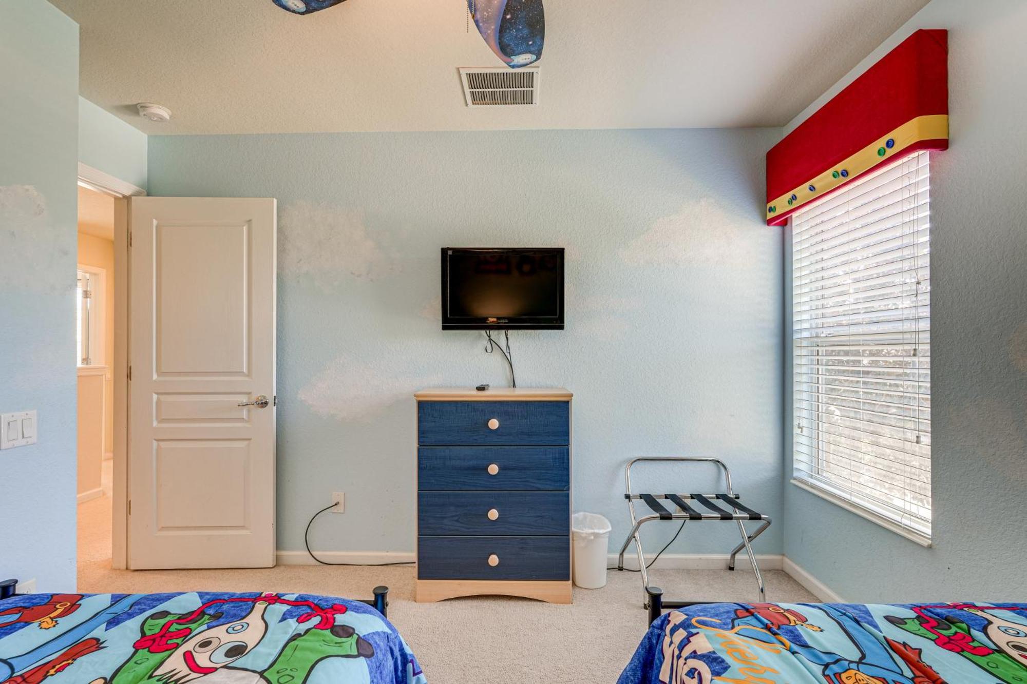 World Game Room, Pool And Perks! Holiday home *