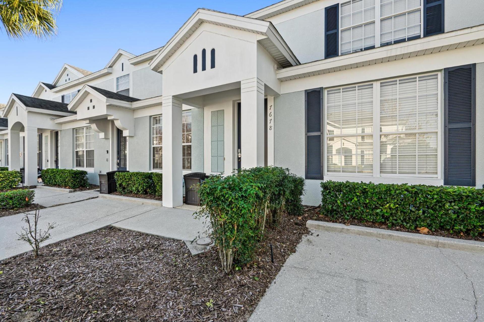 Windsor Hills 3 Bedroom Private Pool Townhome 0866 Holiday home