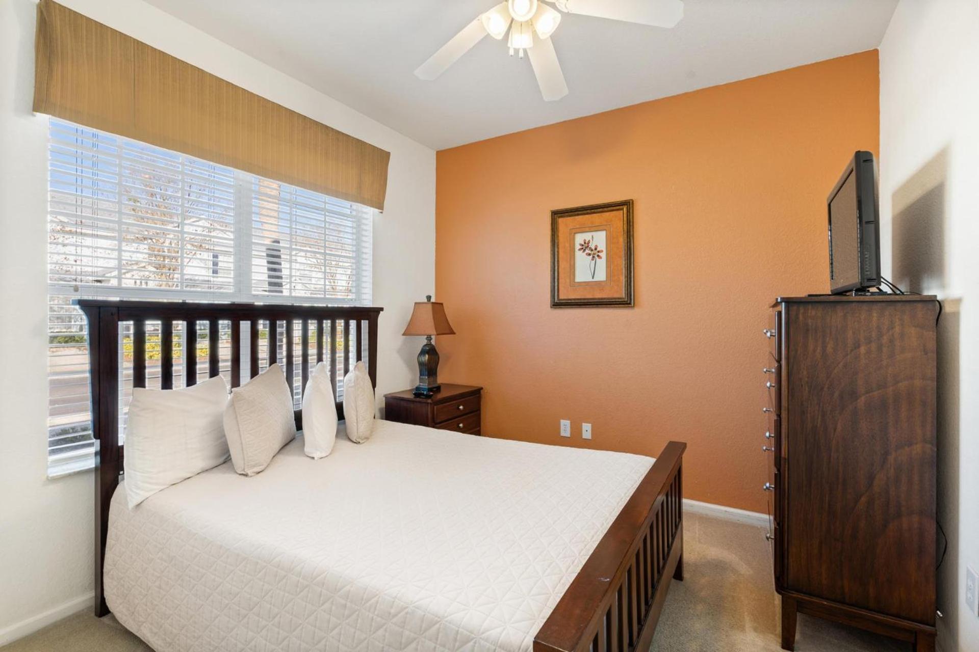 Windsor Hills 3 Bedroom Private Pool Townhome 0866