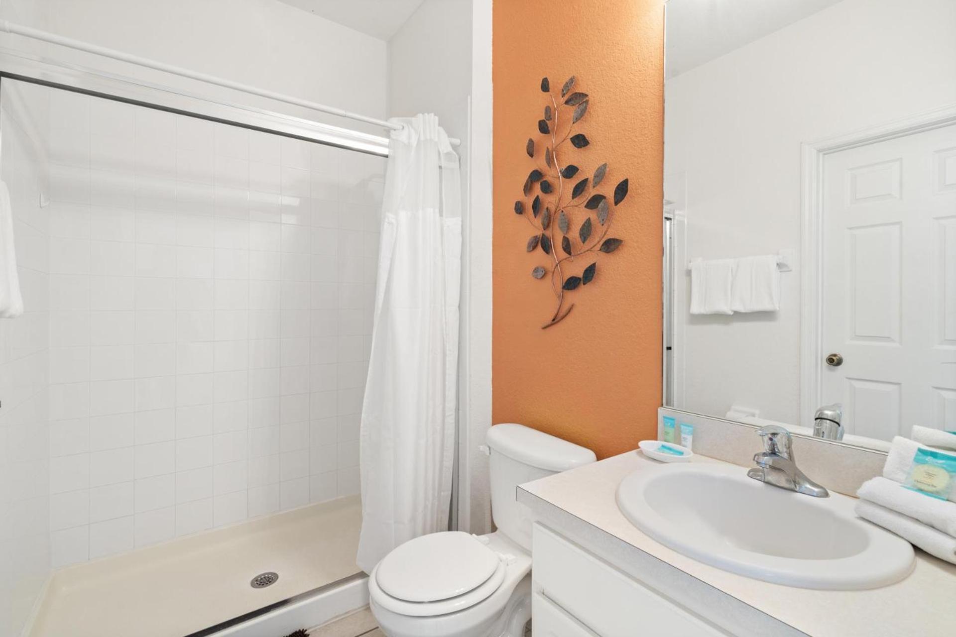 Windsor Hills 3 Bedroom Private Pool Townhome 0866 *