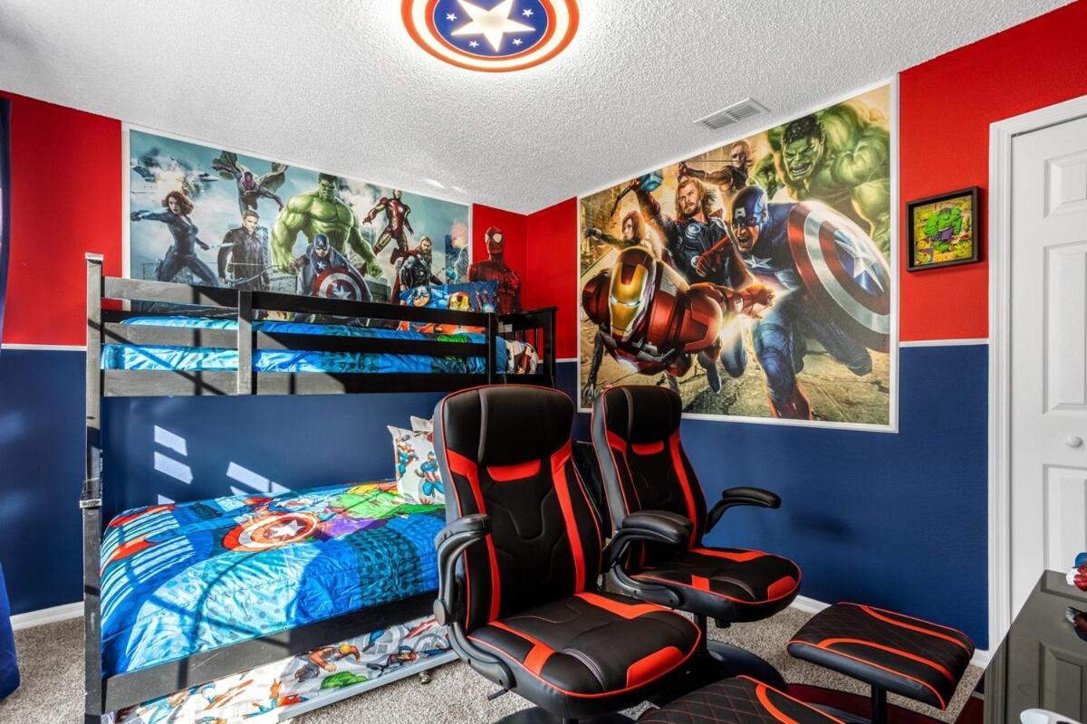 Amazing Star Wars Holiday home *