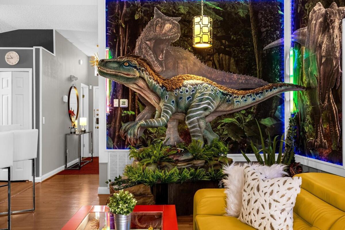 1st Animatronic Dinosaur Holiday home
