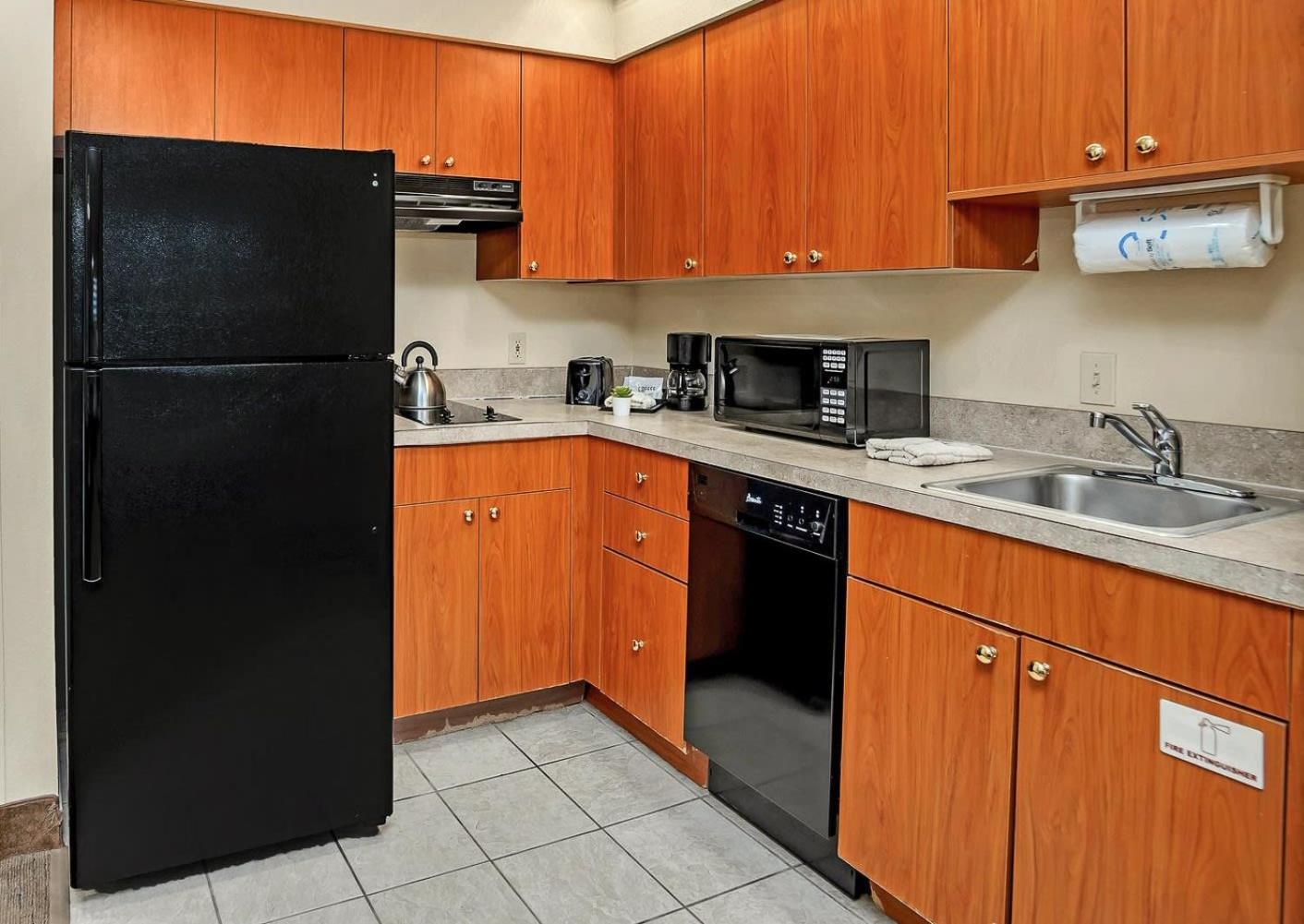 Spacious Queen Near Universal Pool & Hot Tub Orlando