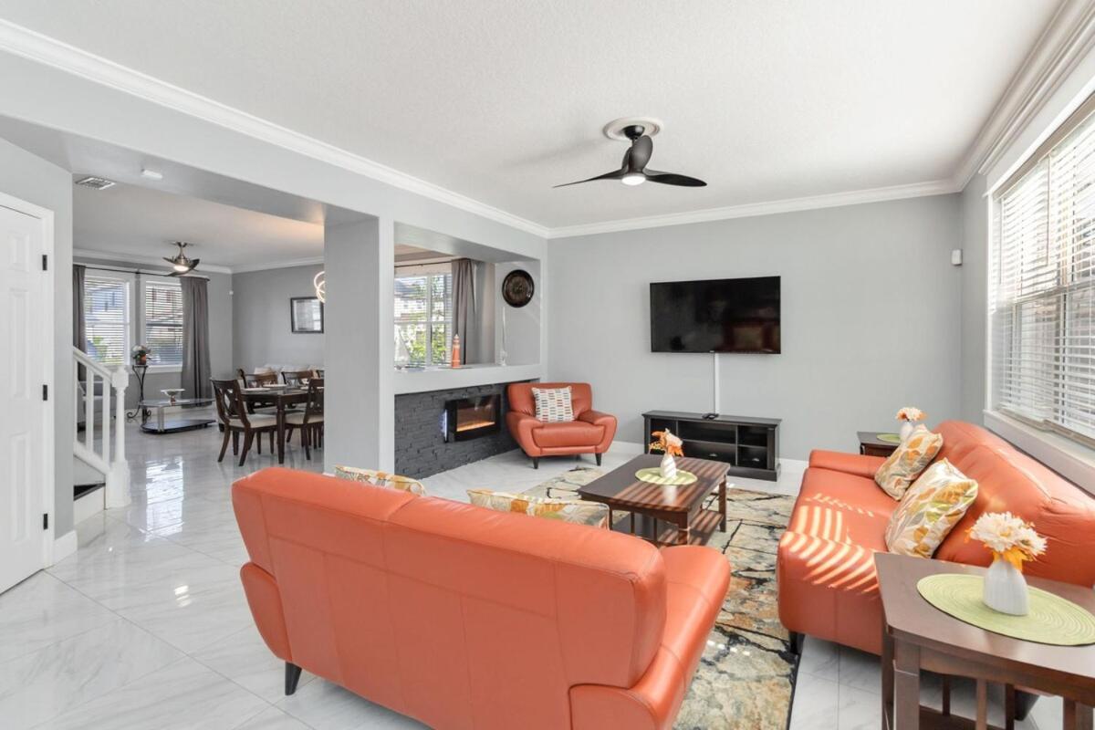 5br Oasis Retreat Near Holiday home
