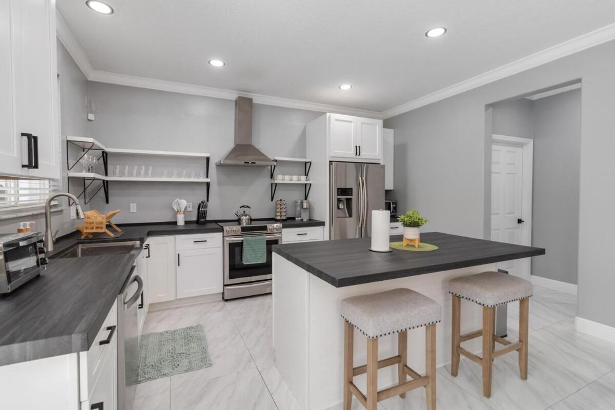 5br Oasis Retreat Near Holiday home Orlando