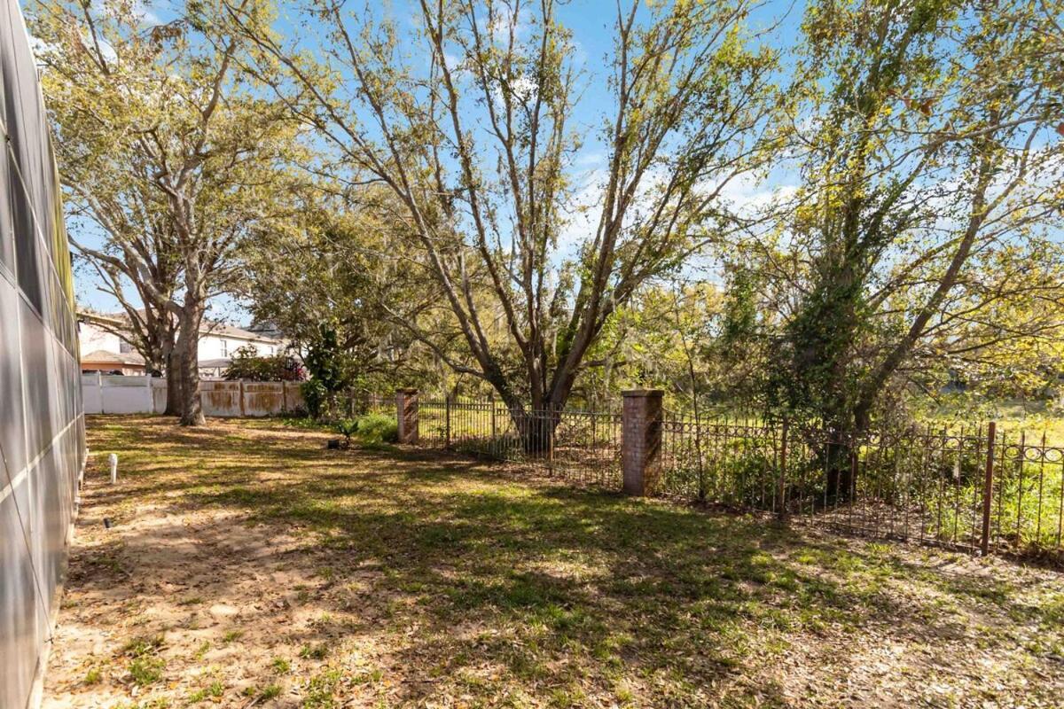 5br Oasis Retreat Near Holiday home *