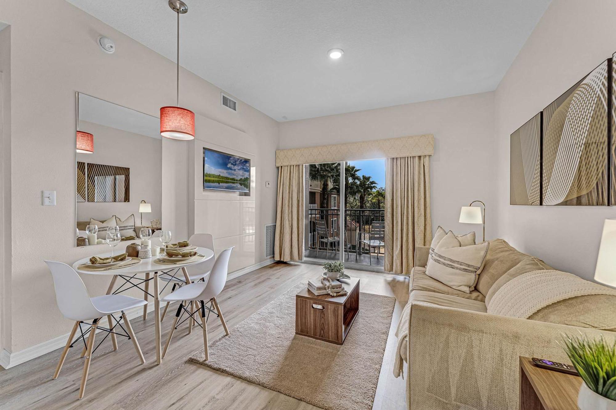 Elegant 1br Near Universal *