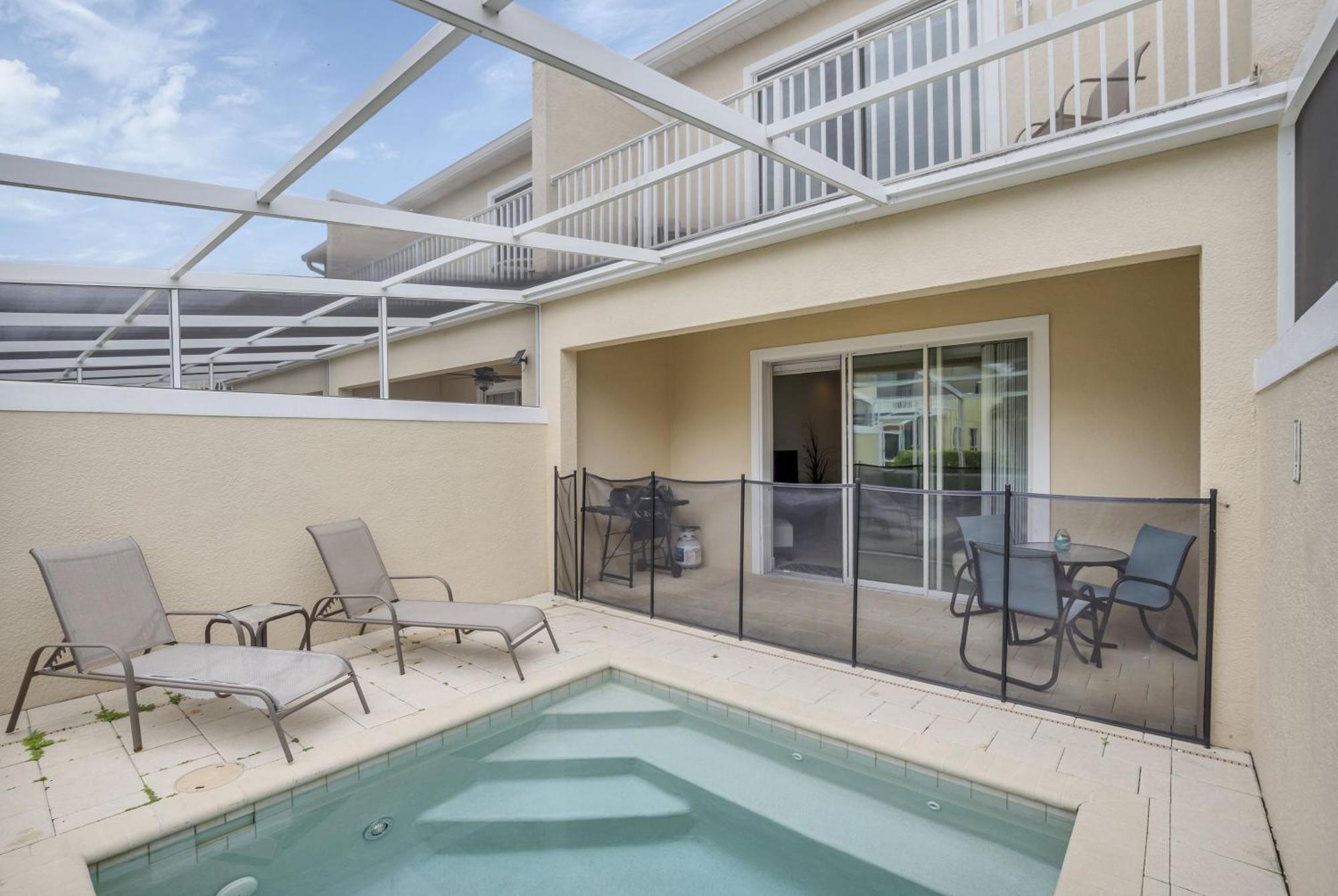 Serenity Townhouse 3br 3ba Holiday home Orlando