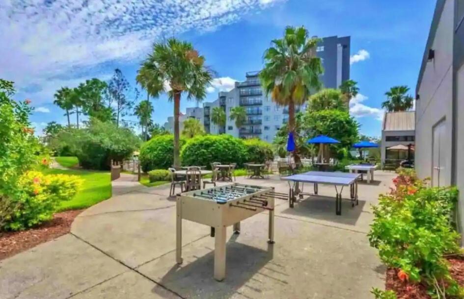 Luxury Lakeview Getaway 1 Mile Universal Orlando
