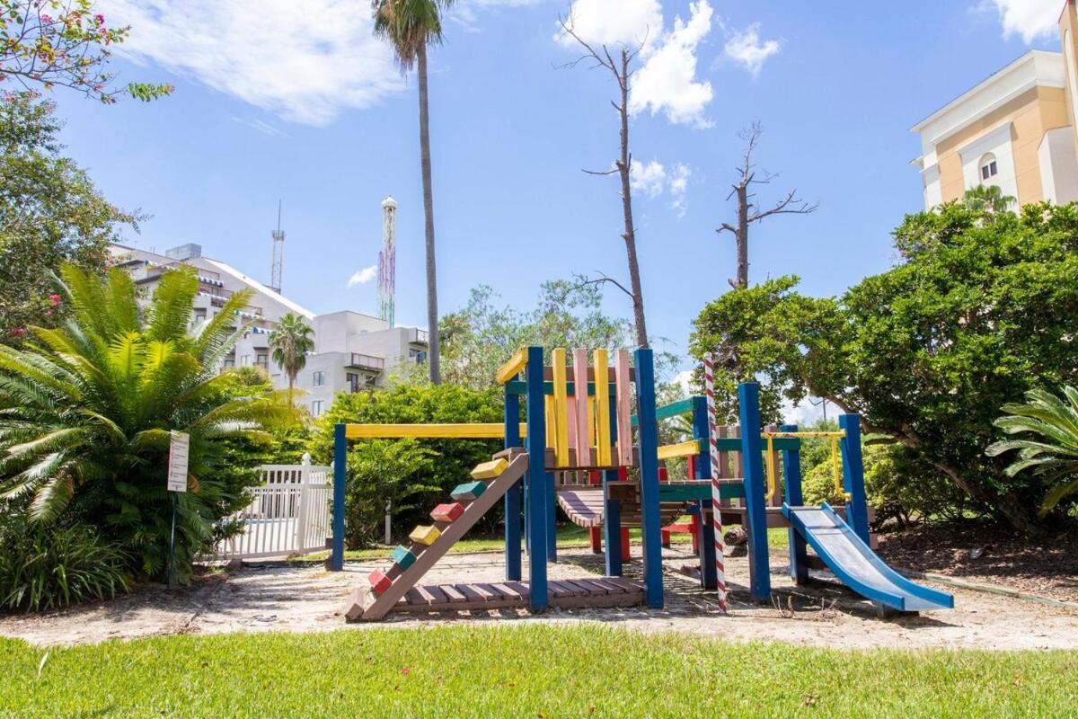 Apartment Luxury Lakeview Getaway 1 Mile Universal *