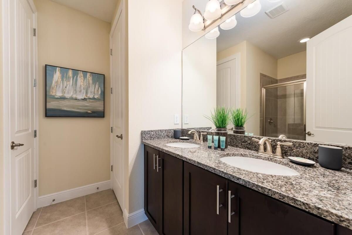 Elegant 8br Encore Pool W Gameroom Single Family