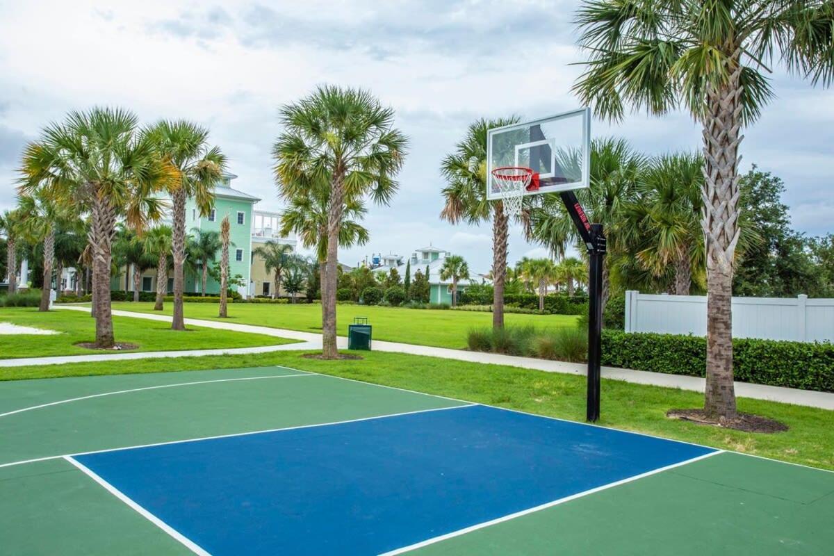 Holiday home Elegant 8br Encore Pool W Gameroom Single Family *