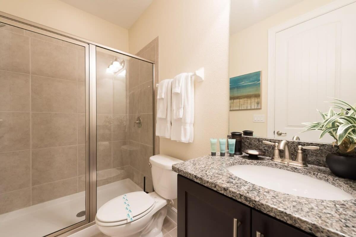 Elegant 8br Encore Pool W Gameroom Single Family Holiday home Orlando