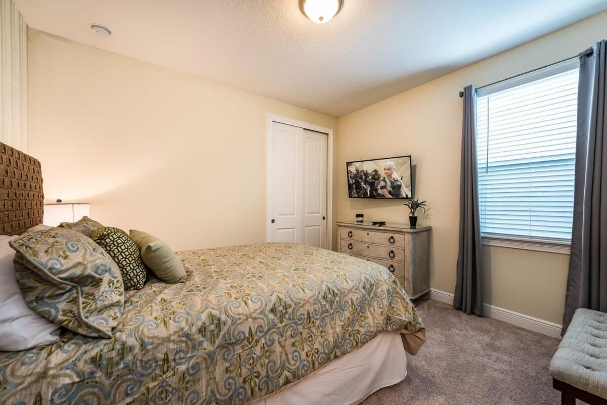 Elegant 8br Encore Pool W Gameroom Single Family Holiday home Orlando