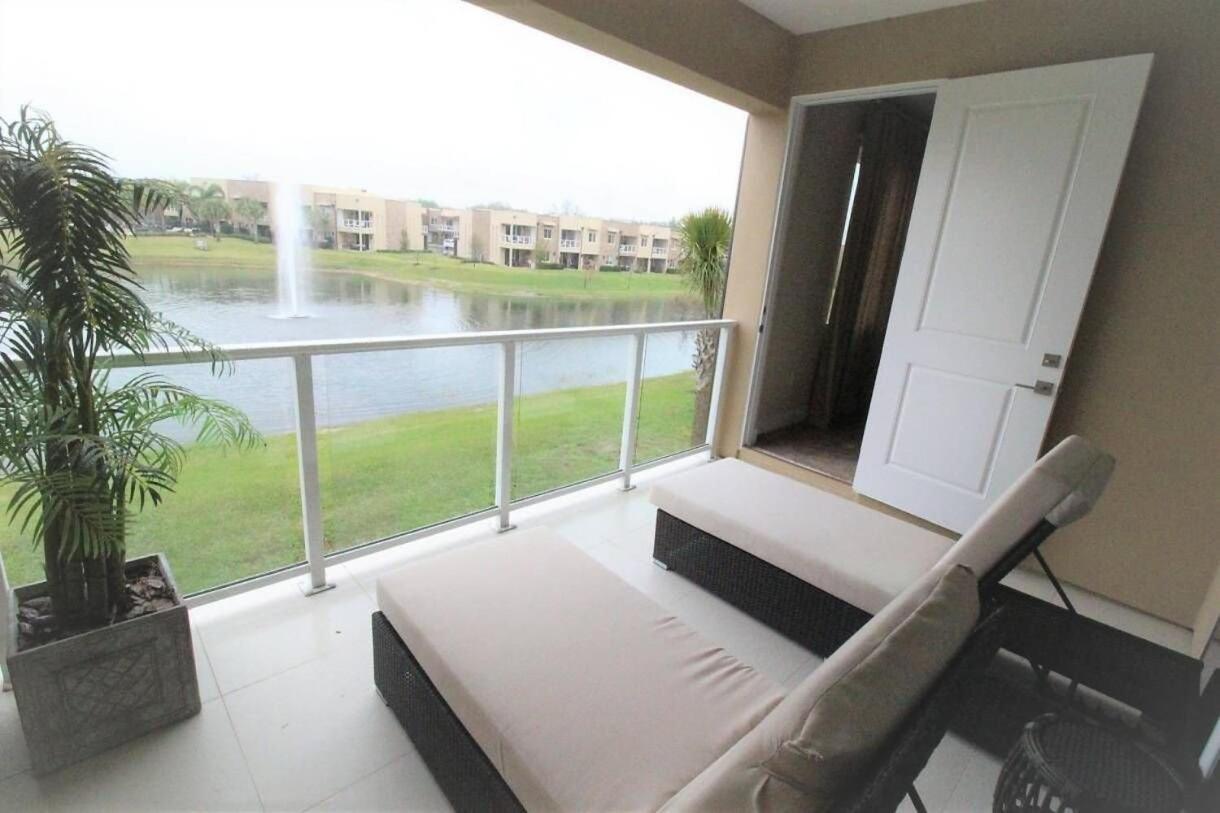 Holiday home 3212 Magic Village 8 Guests Lakefront 8 Min *