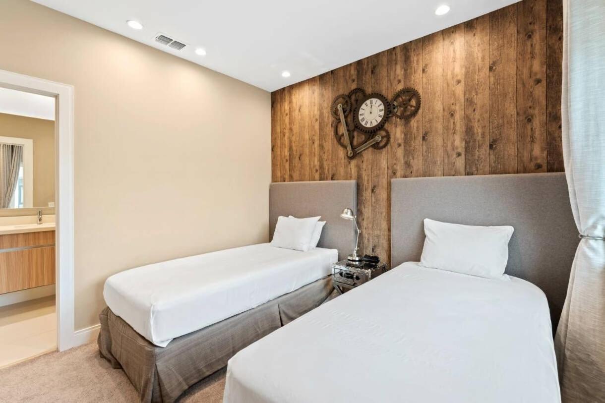 7490 Magic Vilage Cozy Attractive 8min *