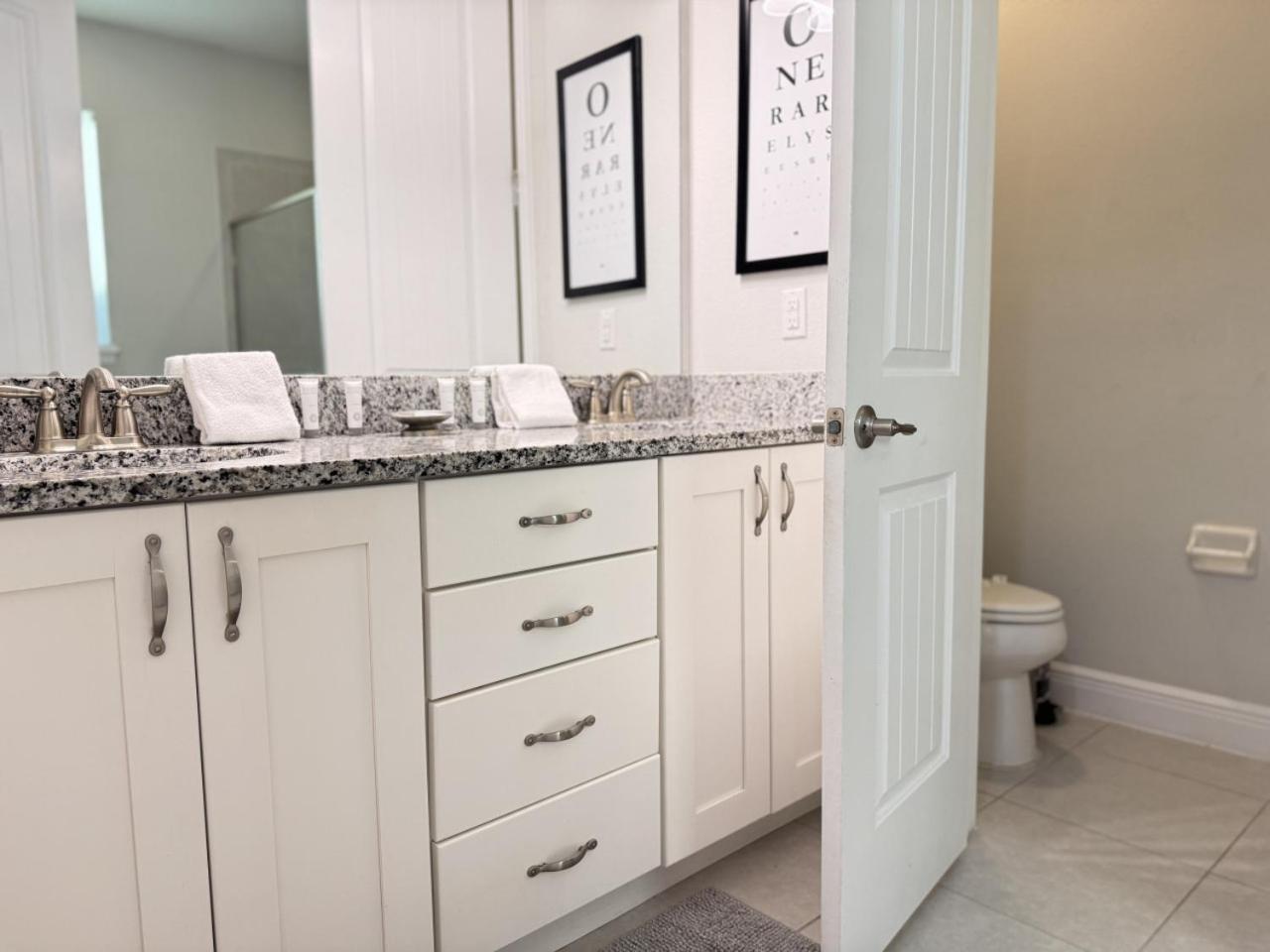 8 Bedroom 6.5 Bathroom Encore At Reunion 7644 Holiday home