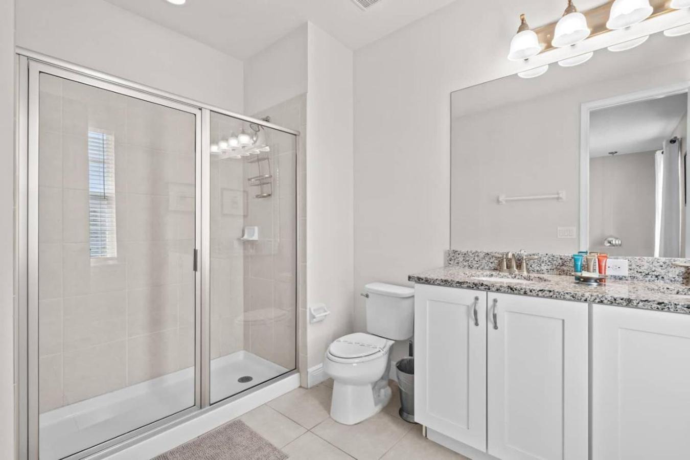 Holiday home 8 Bedroom 6.5 Bathroom Encore At Reunion 7644
