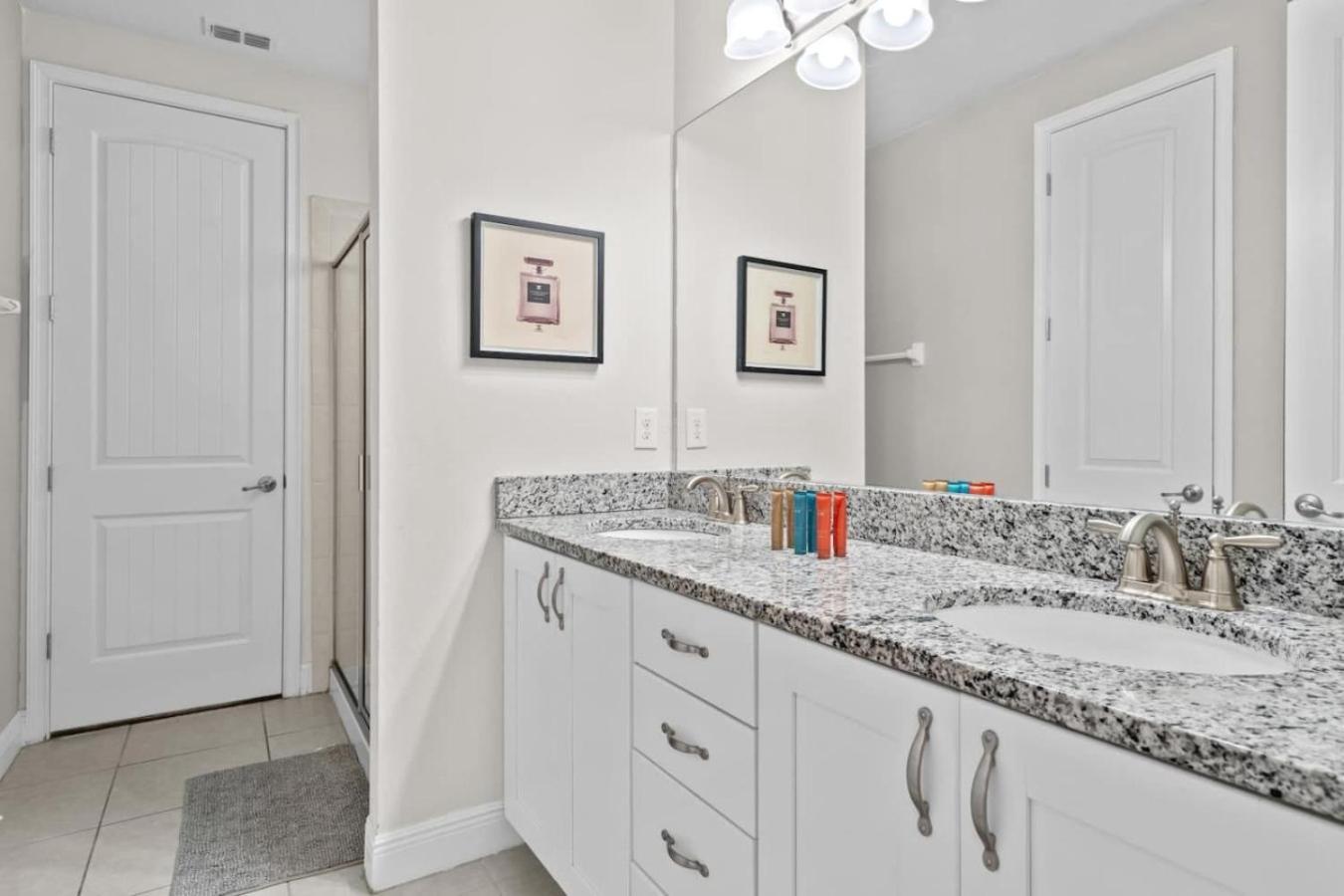 8 Bedroom 6.5 Bathroom Encore At Reunion 7644
